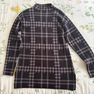 Ellen Tracy Black and Gray Patterned Knit Dress